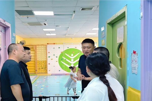 交流康复经验 携手聚力前行 —— 江西万年县考察组到访使之翼儿童康复中心